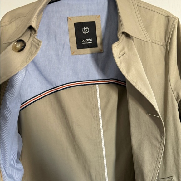 Bugatti raincoat, jacket in excellent condition. Bust 24” length 37” - Picture 6 of 12